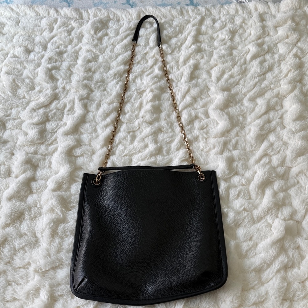 Tory Burch Black Pebbled Leather Tote with Gold Logo & Chain Straps - Picture 4 of 9